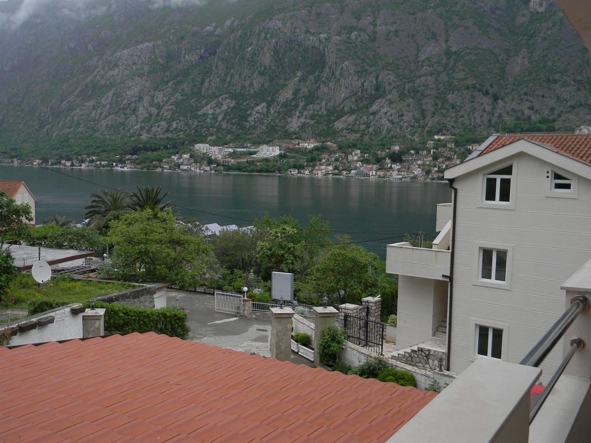 Hotel Galia Kotor Exterior foto